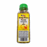 Mais resultados com a ração para pesca banana e mel Para quem deseja maior eficiência durante a pescaria, a ração para pesca banana e mel 120g se destaca como uma solução prática e eficaz. Além de ser fácil de usar, ela proporciona excelente atratividade, graças à sua fórmula exclusiva com aroma doce. Como resultado, a experiência de pesca torna-se mais produtiva desde os primeiros minutos. Aroma doce: o diferencial que atrai Em primeiro lugar, o aroma de banana com mel atua como um poderoso estimulante alimentar para os peixes. Isso significa que, mesmo em dias mais frios ou com menor movimentação, a isca continua atraente. Com isso, o pescador aumenta suas chances de sucesso, especialmente em locais onde há muita concorrência, como pesqueiros comerciais. Além disso, o cheiro adocicado se espalha com facilidade na água, criando uma trilha que guia os peixes até o anzol. Portanto, é possível conquistar resultados superiores mesmo com pouca quantidade de ração. Praticidade no uso e bom rendimento Outro benefício relevante está na facilidade de manuseio. A ração pode ser moldada com as mãos, dispensando qualquer preparo prévio. Assim, o pescador ganha tempo e aproveita melhor o momento da pescaria. Mais do que isso, o pacote com 120g oferece ótimo rendimento. Dessa forma, o produto atende diversas sessões de pesca sem a necessidade de reposição frequente. Ainda que utilizada por iniciantes, sua eficiência se mantém evidente, já que o formato é simples de aplicar e muito funcional. Durabilidade da isca e eficiência prolongada Não basta apenas atrair; a ração precisa se manter no anzol por tempo suficiente. Por isso, a ração para pesca banana apresenta uma textura firme, que resiste bem à ação da água. Como consequência, a isca libera aroma gradualmente, garantindo atratividade constante. Por outro lado, iscas que se desfazem com facilidade obrigam o pescador a substituí-las frequentemente, o que prejudica o ritmo da pescaria. Aqui, esse problema é eliminado, promovendo maior praticidade. Ideal para pesqueiros e pesca esportiva A ração se mostra especialmente eficaz em pesqueiros, onde há concentração de tilápias, pacus e tambacus. Frequentemente, pescadores relatam que a troca por essa isca gera respostas rápidas dos peixes, mesmo em situações em que outras opções falham. Além disso, sua composição atrativa é segura para o meio ambiente, o que a torna uma alternativa sustentável e confiável. Portanto, tanto pescadores ocasionais quanto aqueles que pescam com frequência podem se beneficiar do produto. Por que escolher essa ração? Em resumo, o conjunto de benefícios torna a ração para pesca banana uma escolha inteligente. Ela reúne atratividade, resistência, rendimento e facilidade de uso, tudo em um único pacote. Seja para pescadores experientes ou iniciantes, a isca oferece vantagem competitiva, permitindo melhores capturas com menor esforço. Por fim, sua embalagem prática e leve facilita o transporte, sendo ideal para quem gosta de mobilidade e praticidade. Diante disso, não restam dúvidas: investir nesse produto é sinônimo de sucesso na pescaria.